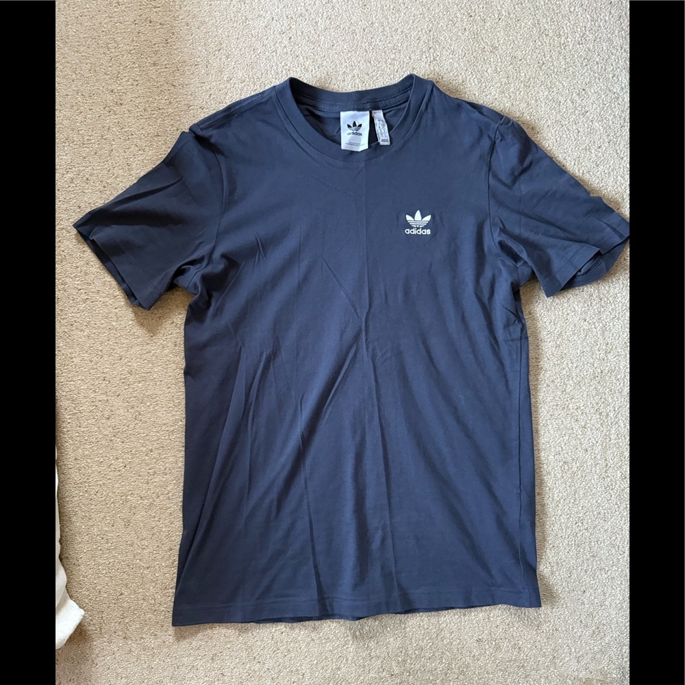 Adidas T Shirt Men’s Small